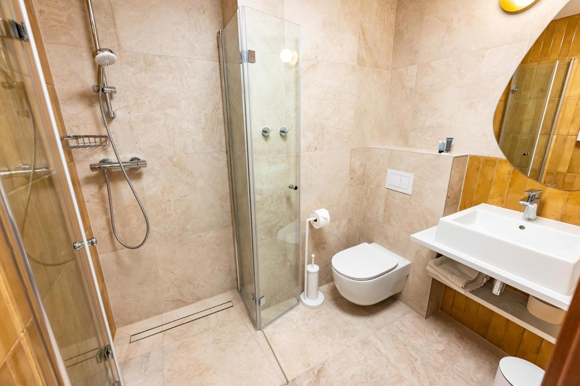 Hotel Osrodek Szkoleniowo Wypoczynkowy Galicya Krynica-Zdrój Habitación foto